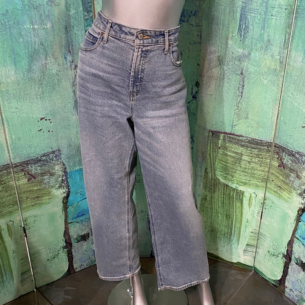 Old Navy Extra High-Rise Sky-Hi Wide Leg Jeans